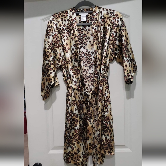 Silky robe bundle - Picture 4 of 4